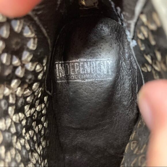 Independent Boot Co Laser-cut Gray Leather Boots Size 9 - Picture 8 of 12